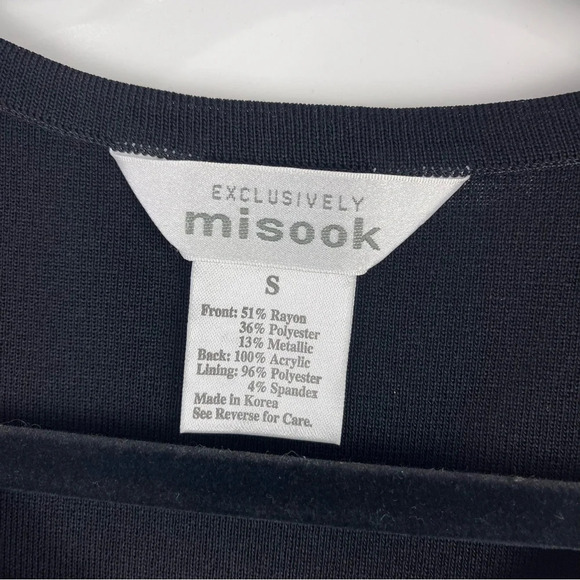 Exclusively Misook Snake Print Sleeveless Blouse Size Small - Picture 6 of 8